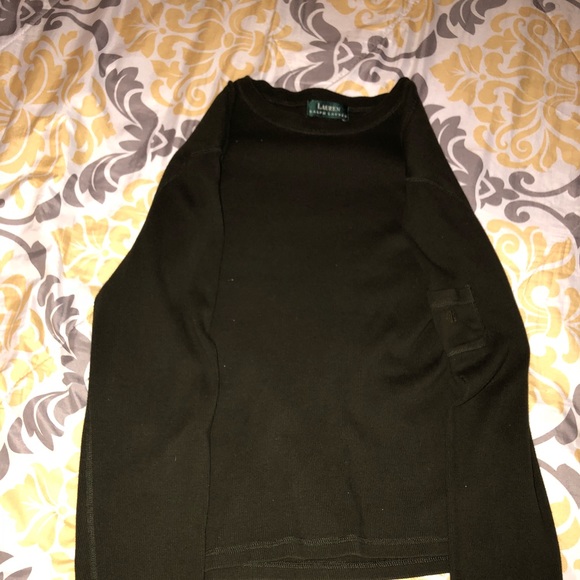 Selling a XL Ralph Lauren long sleeve shirt - Picture 4 of 5